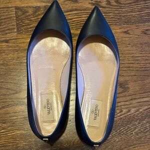 Valentino Women's Classic Black Pointed Flats